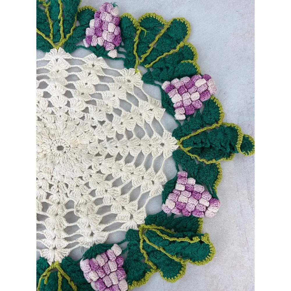 Vintage‎ Attic Treasure Handmade Crochet Grape Doily Art Nouveau 13”